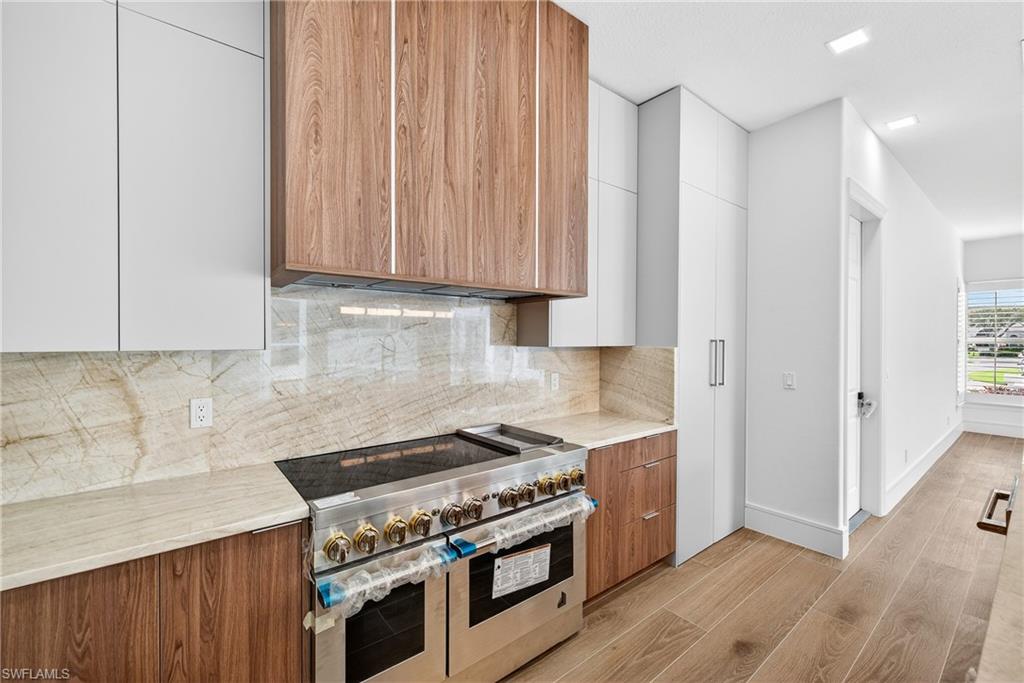 EDGEWATER - Residential