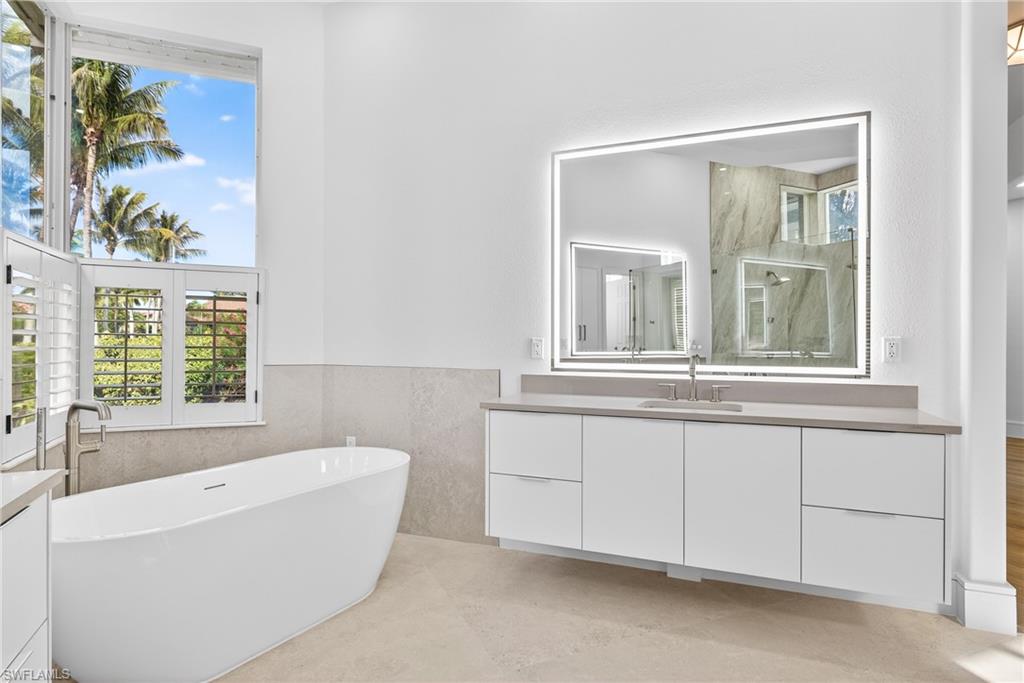 EDGEWATER - Residential