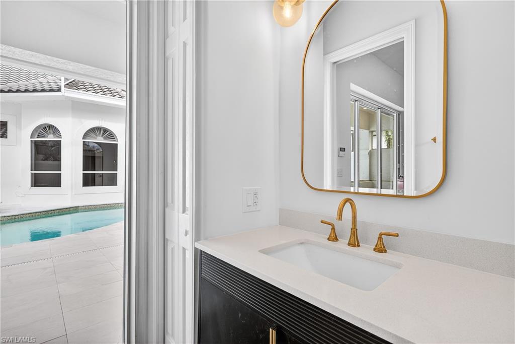 EDGEWATER - Residential