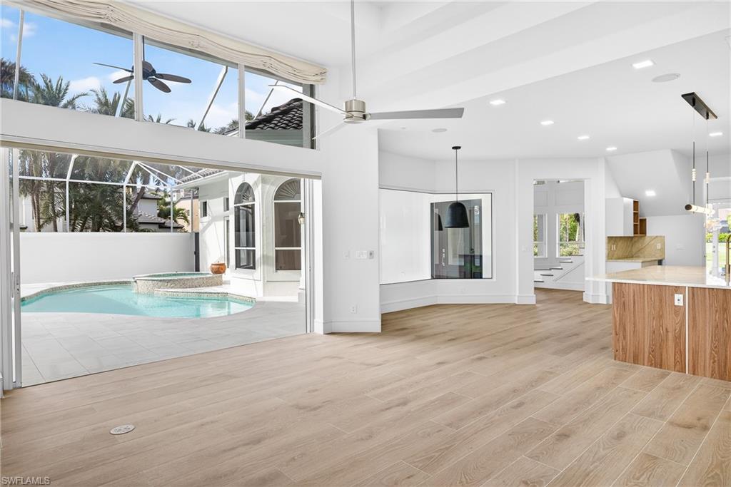 EDGEWATER - Residential