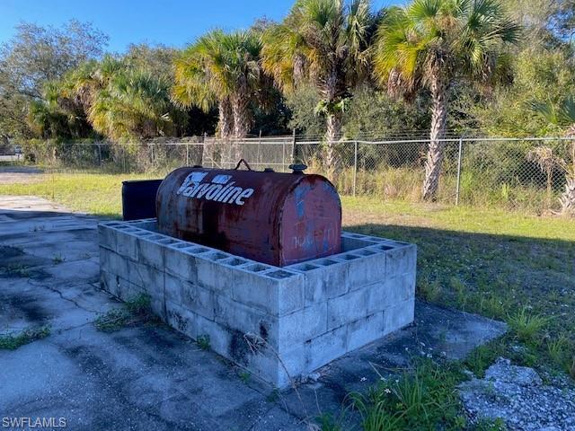 LABELLE - Commercial Sale