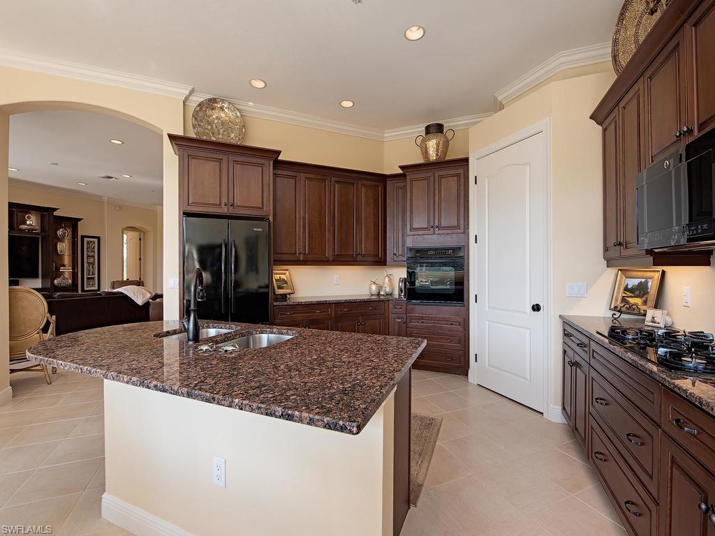 MONTEROSSO - Residential