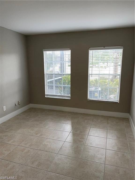 GRANADA LAKES - Residential