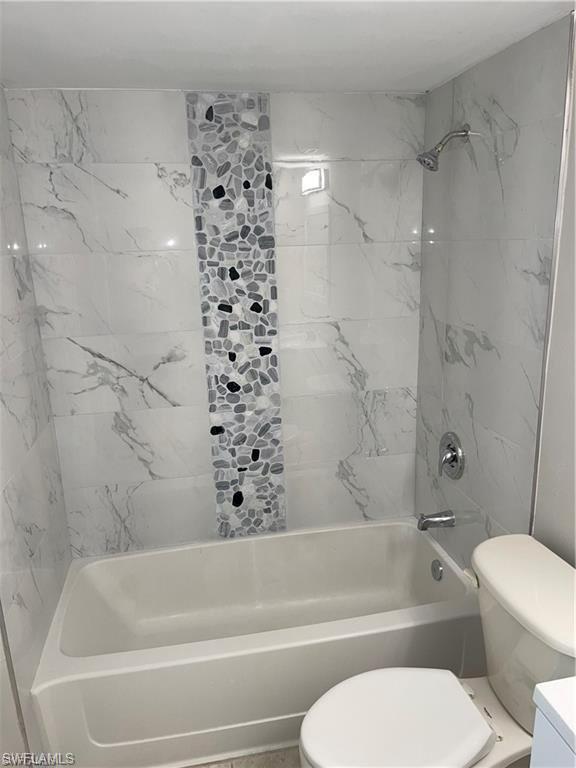 GRANADA LAKES - Residential