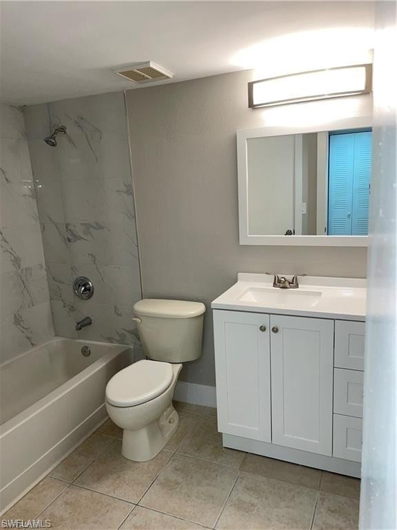 GRANADA LAKES - Residential