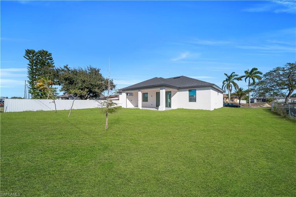 CAPE CORAL - Residential