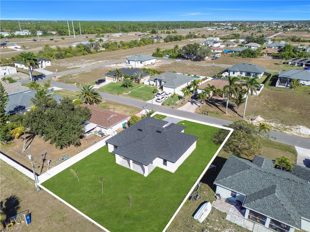 CAPE CORAL - Residential