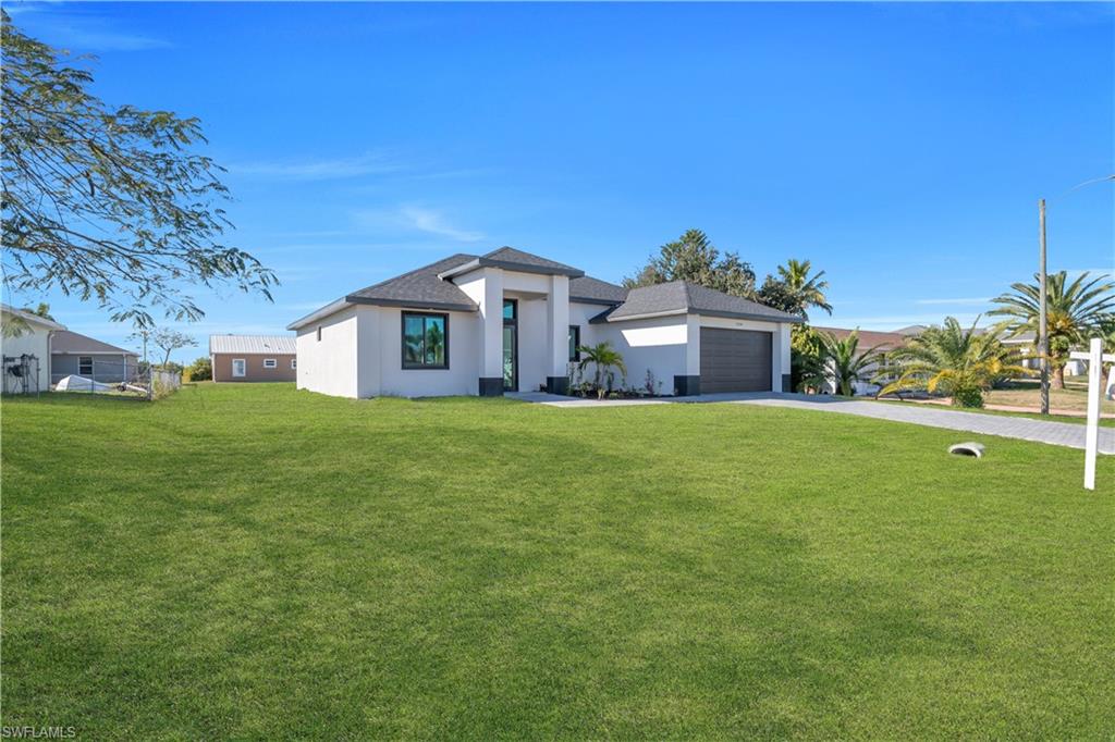 CAPE CORAL - Residential