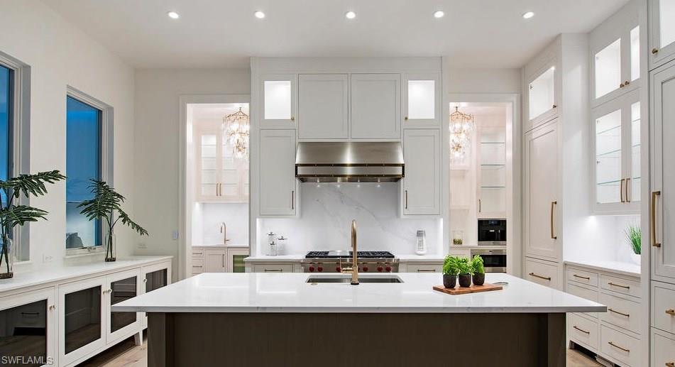 PELICAN BAY WOODS - Residential