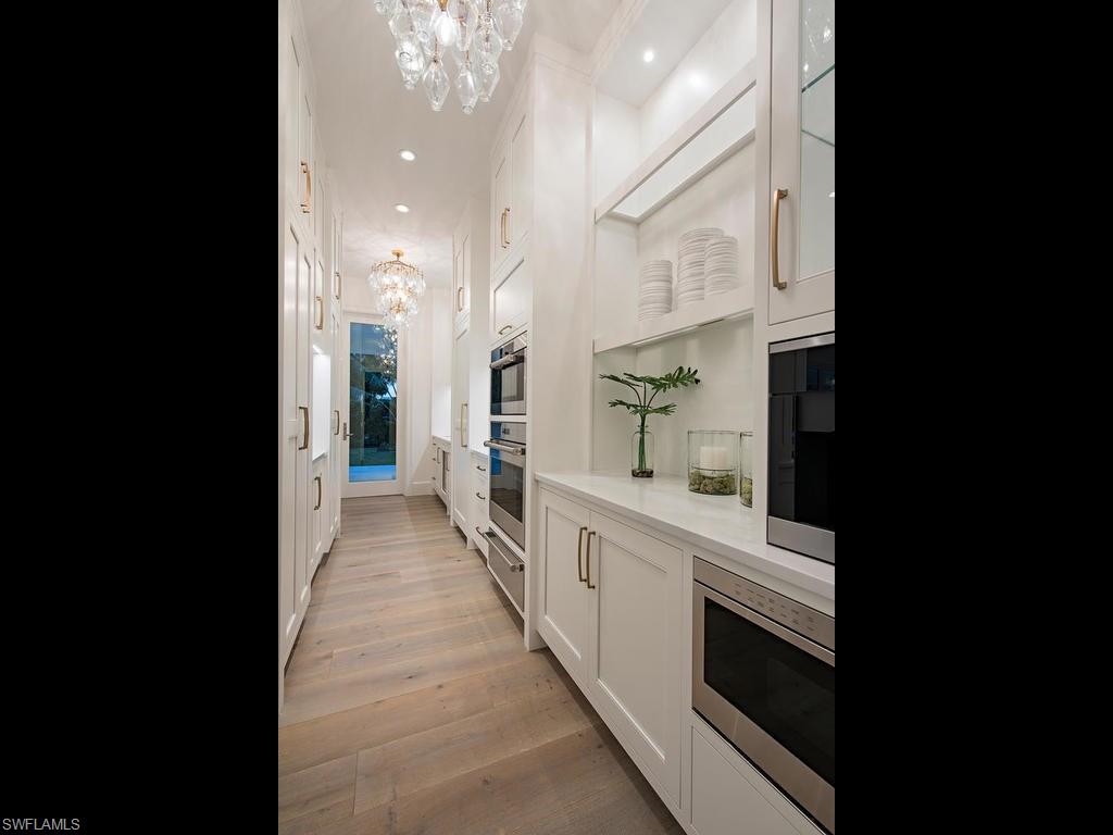 PELICAN BAY WOODS - Residential