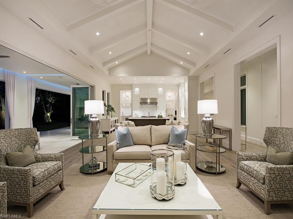 PELICAN BAY WOODS - Residential