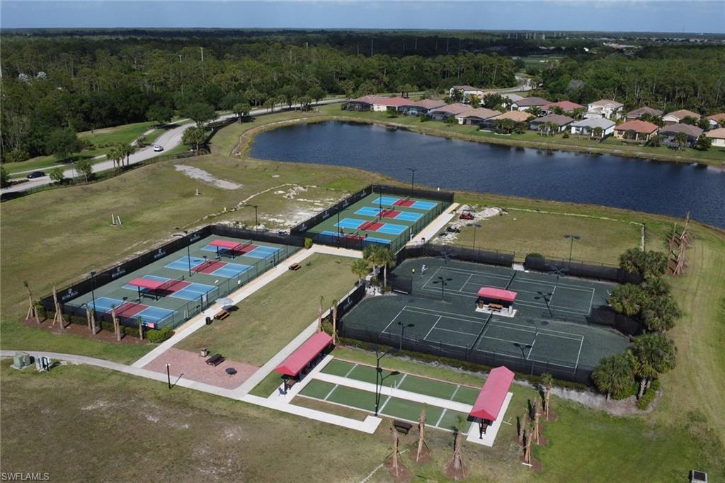 ASHTON OAKS - Residential