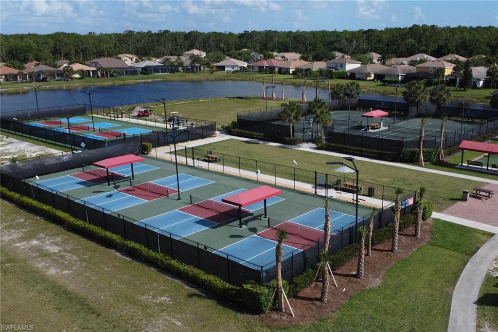 ASHTON OAKS - Residential