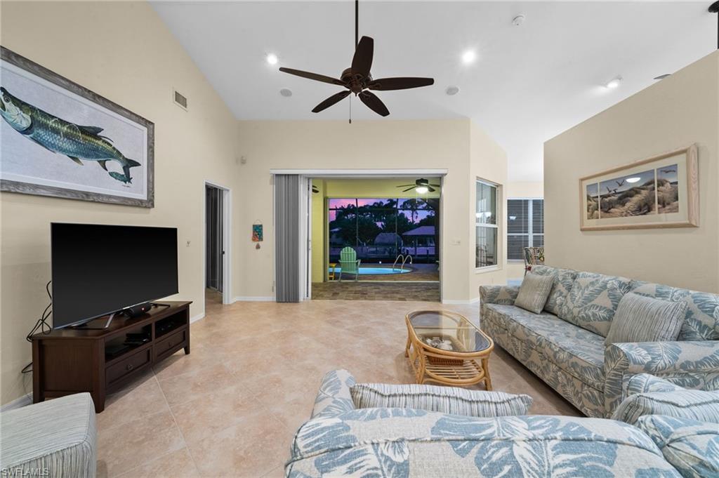 MANATEE BAY UNRECORDED SUBDIVISION - Residential