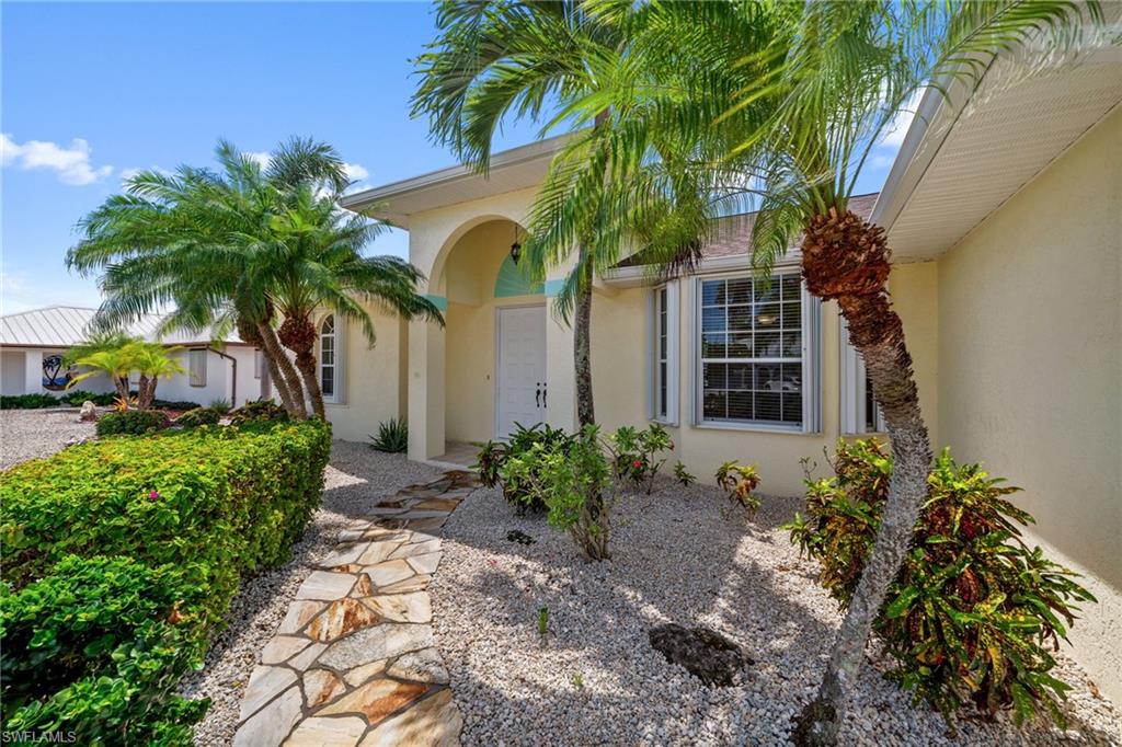 MANATEE BAY UNRECORDED SUBDIVISION - Residential