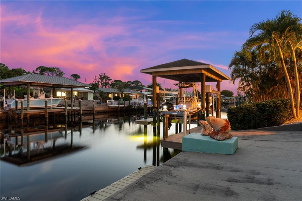 MANATEE BAY UNRECORDED SUBDIVISION - Residential