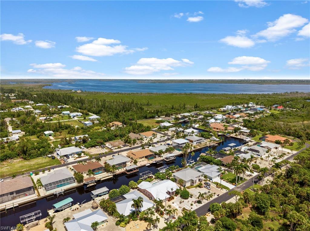 MANATEE BAY UNRECORDED SUBDIVISION - Residential