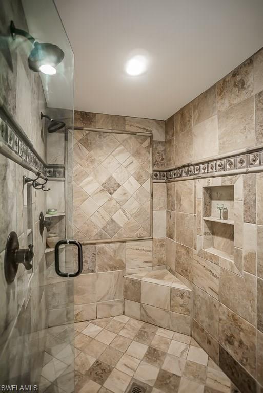 OAKES ESTATES - Residential