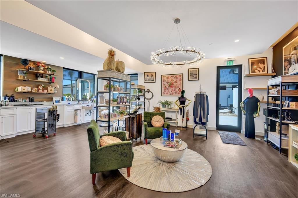 KALEA BAY TOWER 300 - Residential