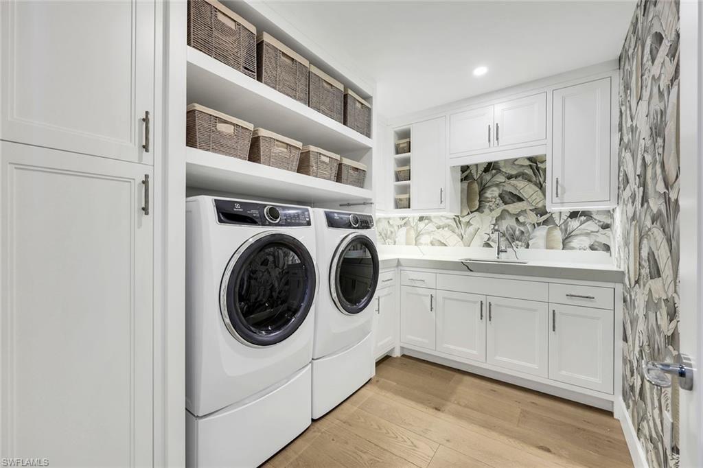 KALEA BAY TOWER 300 - Residential