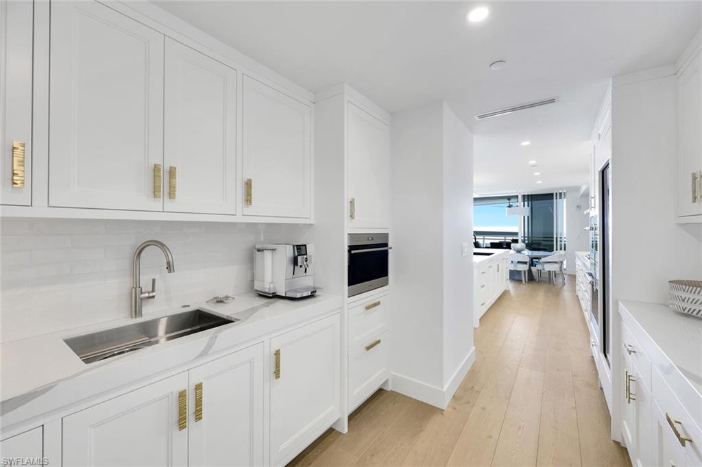 KALEA BAY TOWER 300 - Residential