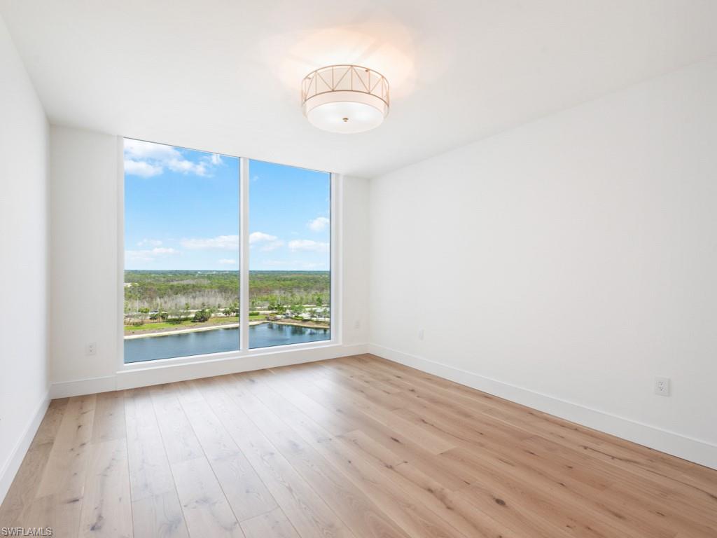 KALEA BAY TOWER 300 - Residential