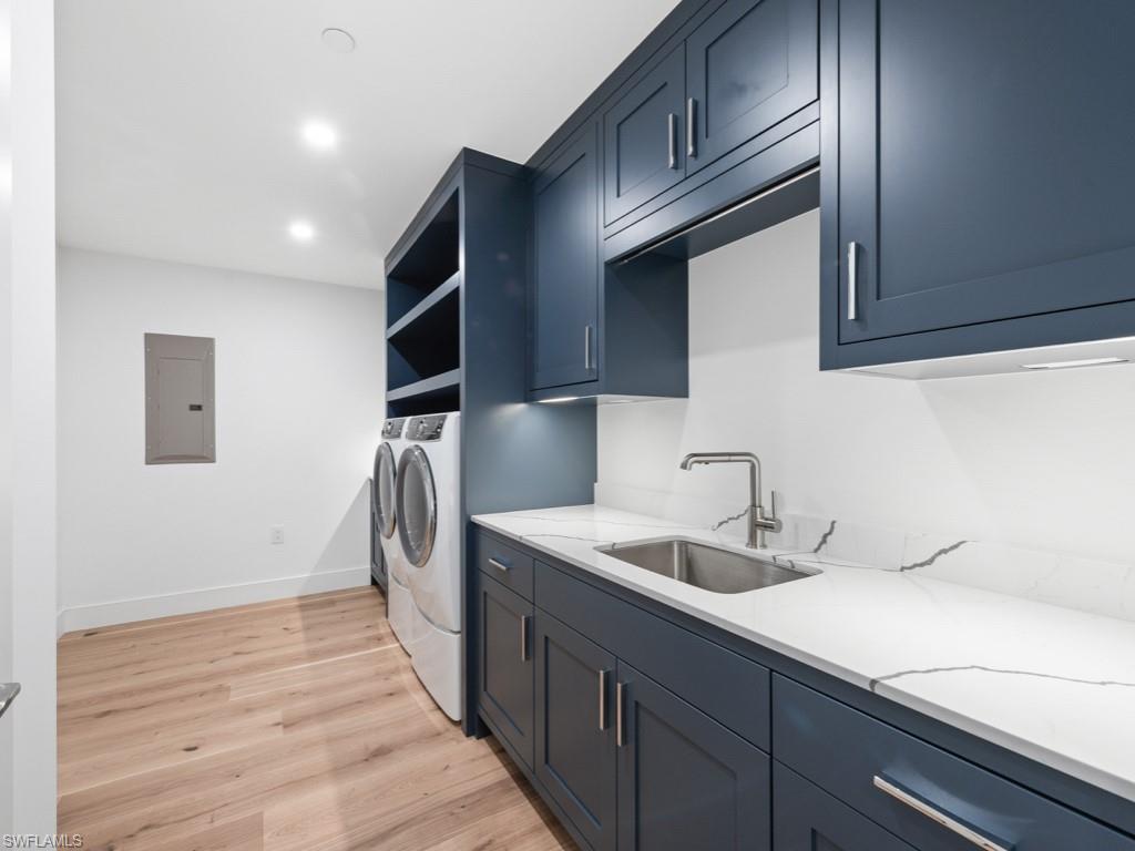 KALEA BAY TOWER 300 - Residential