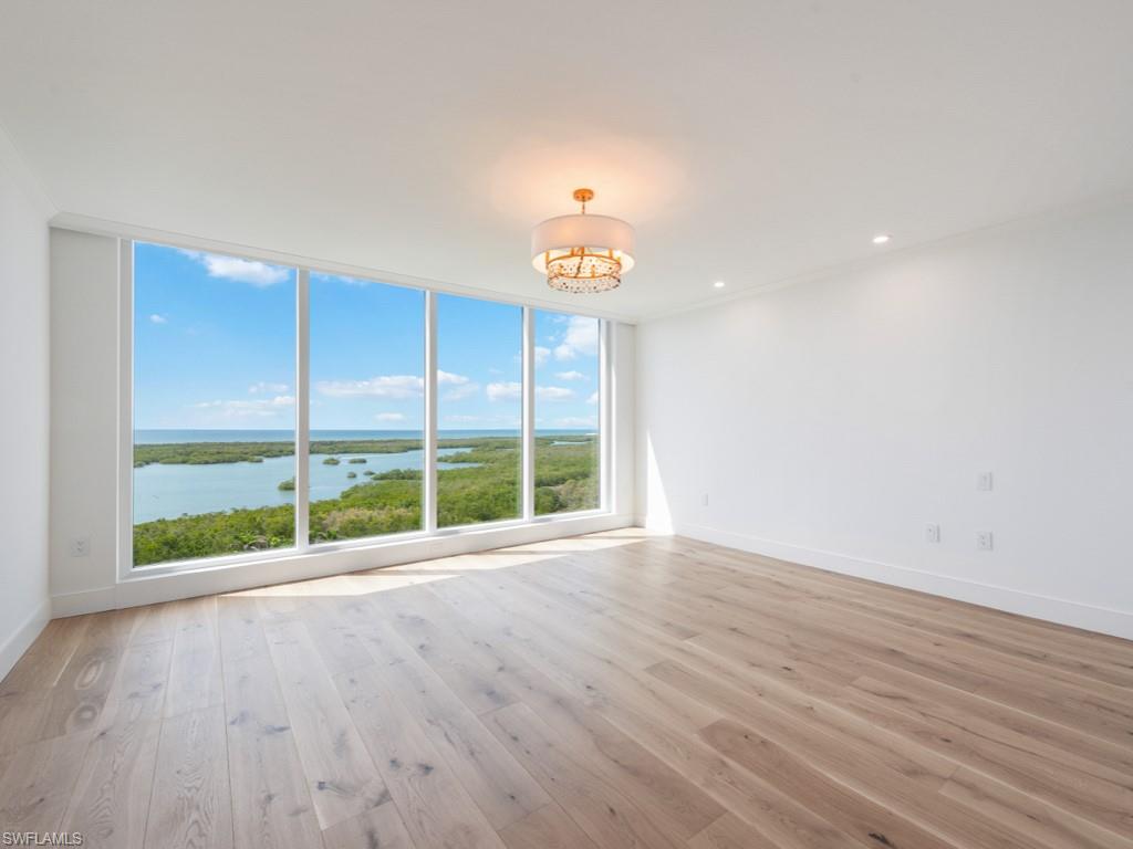 KALEA BAY TOWER 300 - Residential