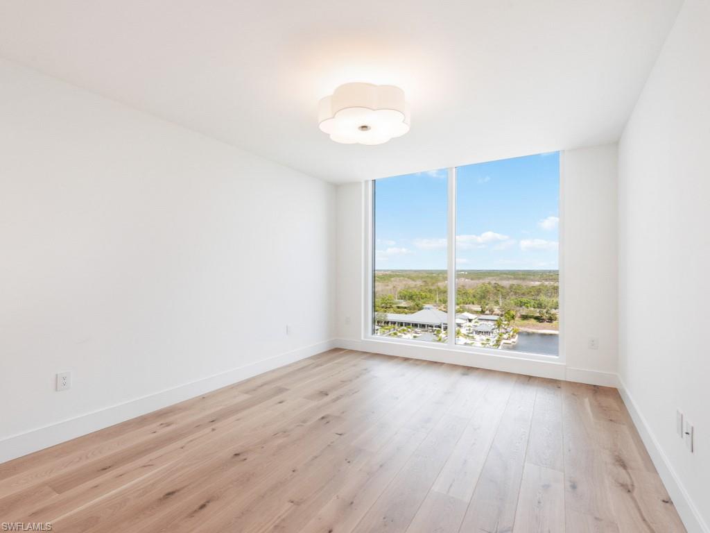 KALEA BAY TOWER 300 - Residential