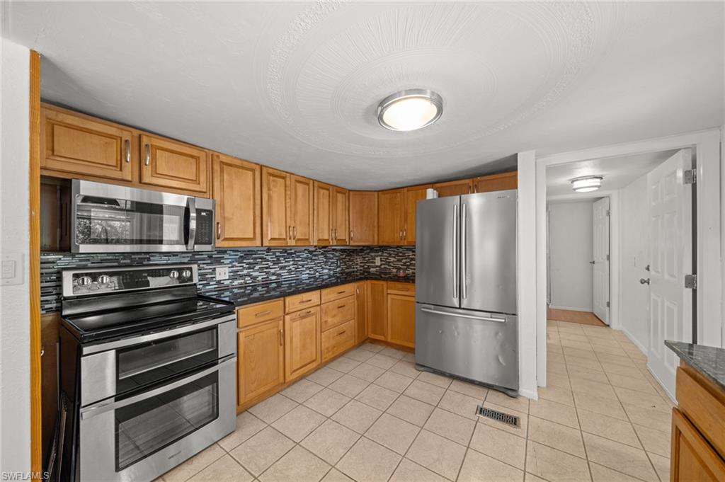 SUNCOAST ESTATE - Residential