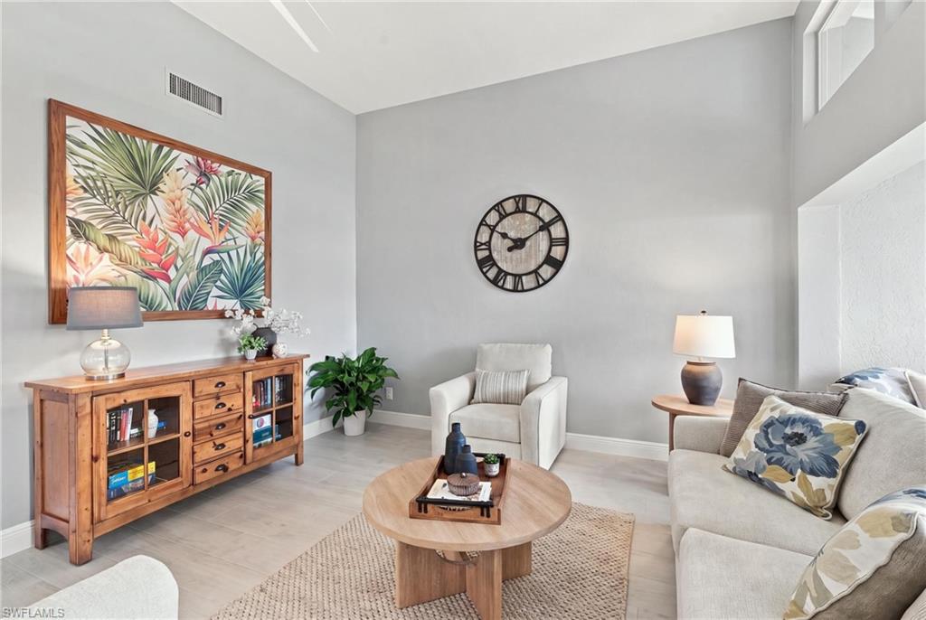 637 Beachwalk CIR E202