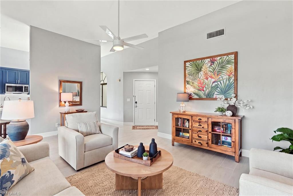 637 Beachwalk CIR E202