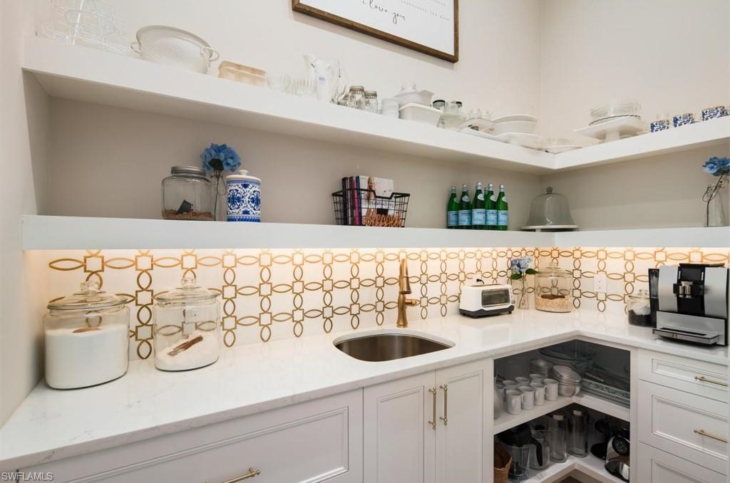 PINE RIDGE - Residential