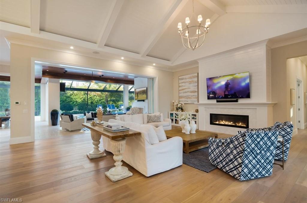 PINE RIDGE - Residential