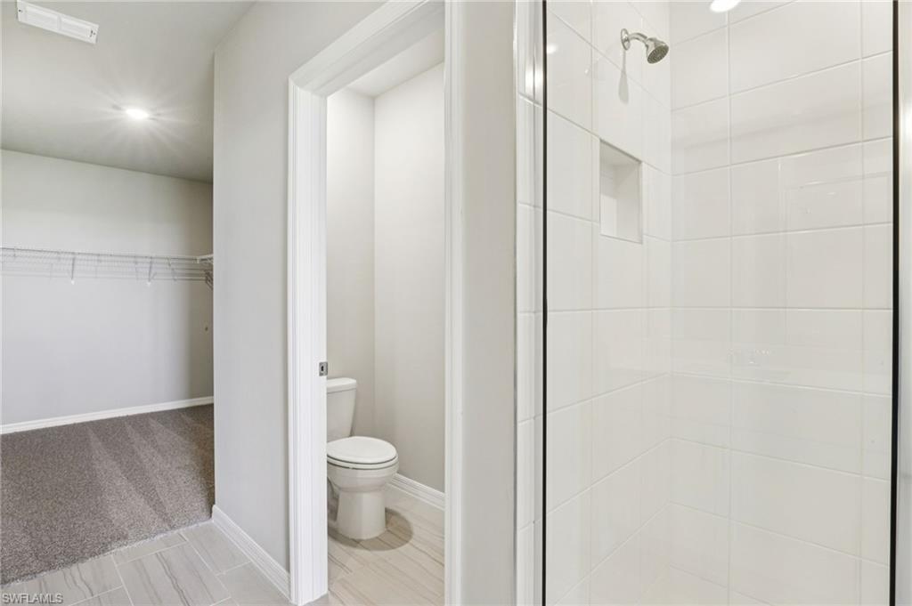 CRESCENT LAKES - Residential