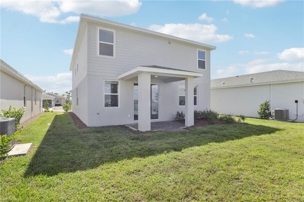 CRESCENT LAKES - Residential