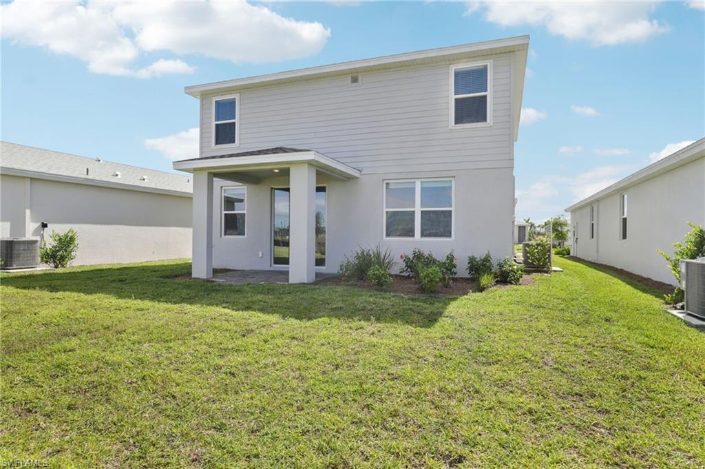 CRESCENT LAKES - Residential