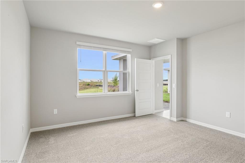 CRESCENT LAKES - Residential