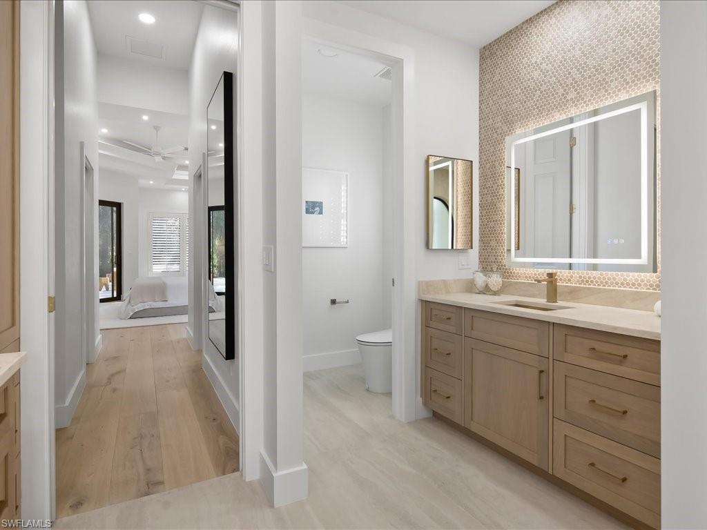 WILSHIRE LAKES - Residential