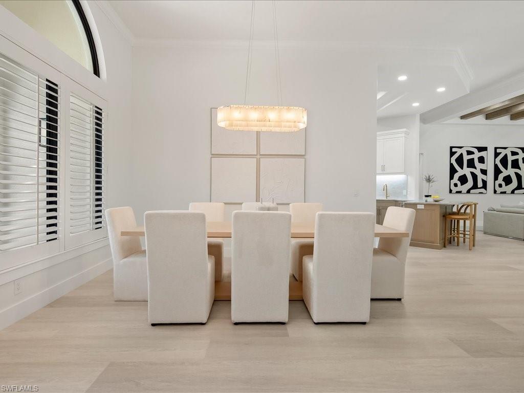 WILSHIRE LAKES - Residential