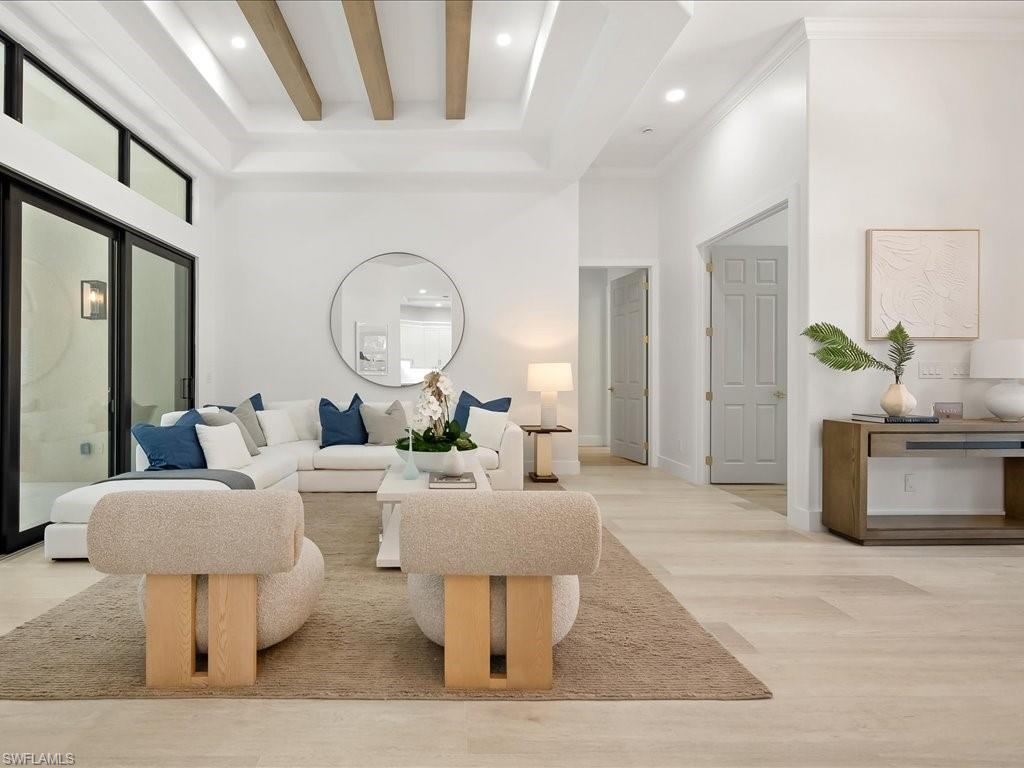 WILSHIRE LAKES - Residential