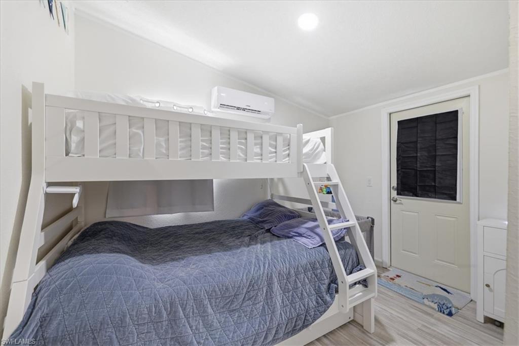 INDIAN CREEK - Residential Lease