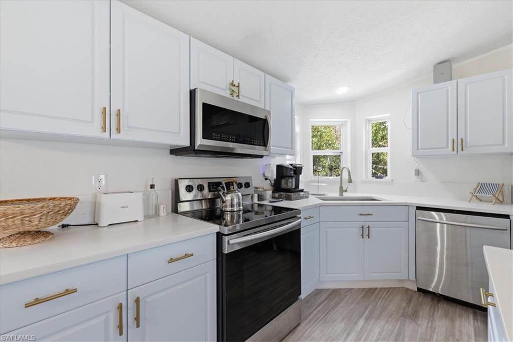 INDIAN CREEK - Residential Lease