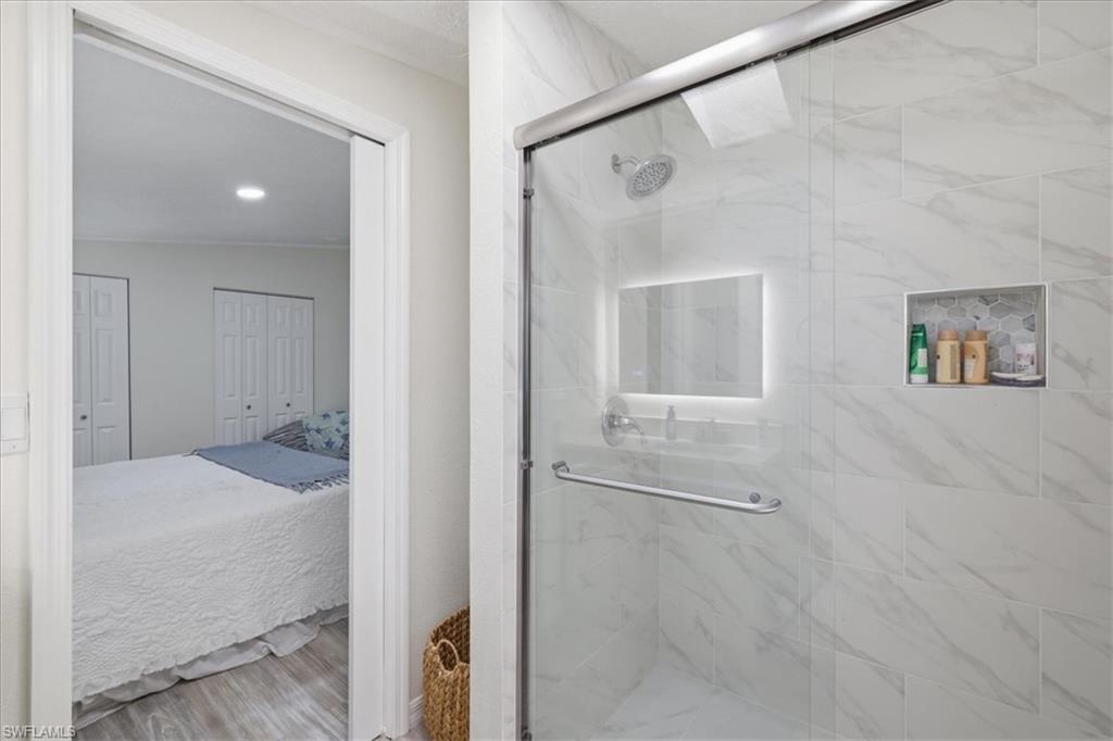 INDIAN CREEK - Residential Lease