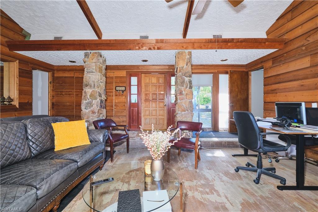 HERITAGE FARMS - Residential