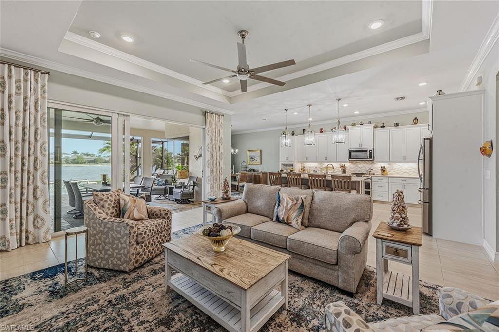 SUTTON CAY - Residential