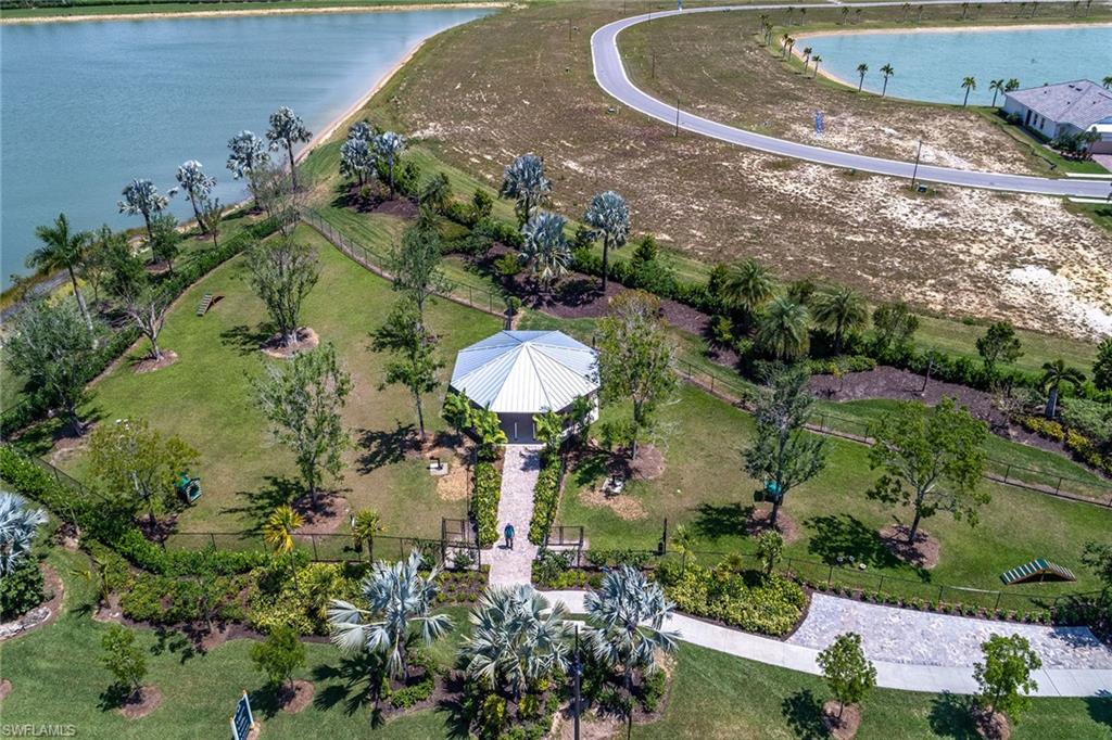 SUTTON CAY - Residential