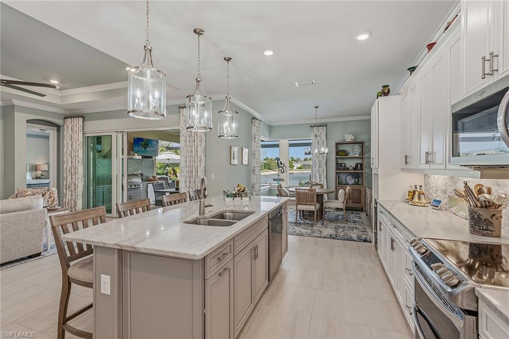 SUTTON CAY - Residential