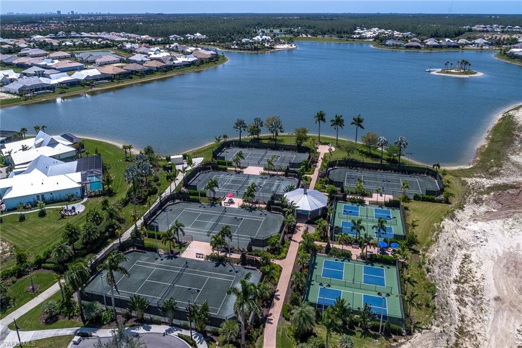 SUTTON CAY - Residential