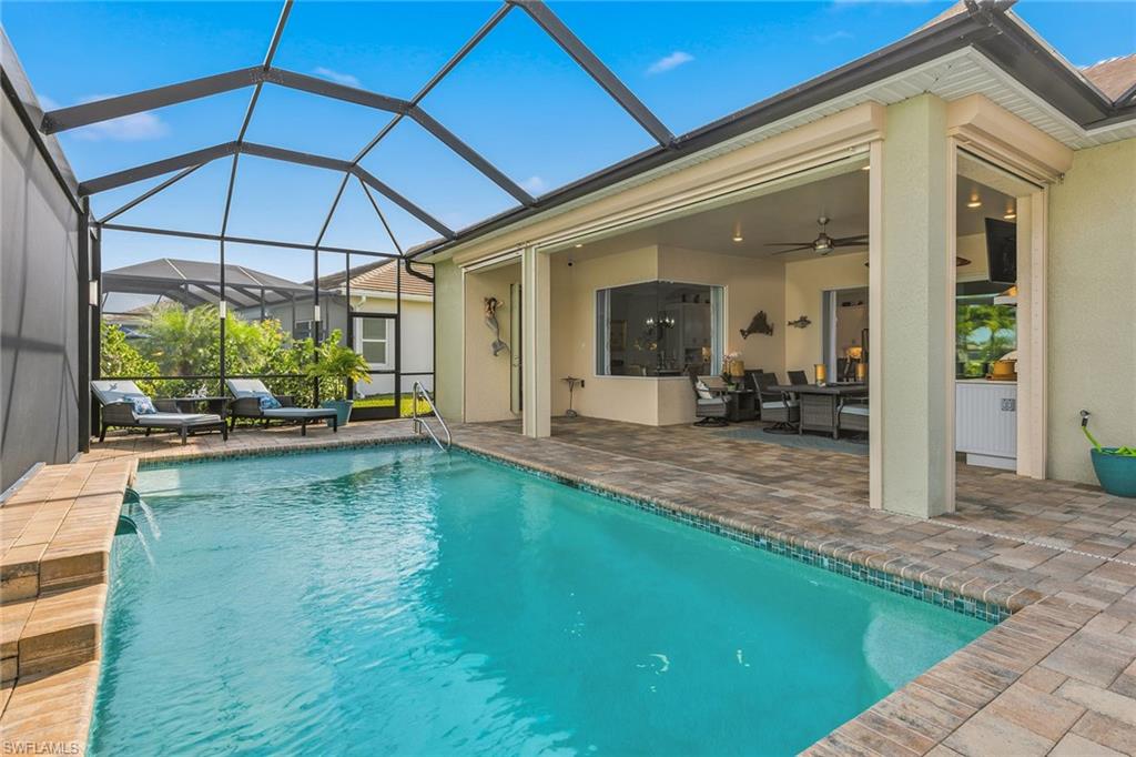 SUTTON CAY - Residential